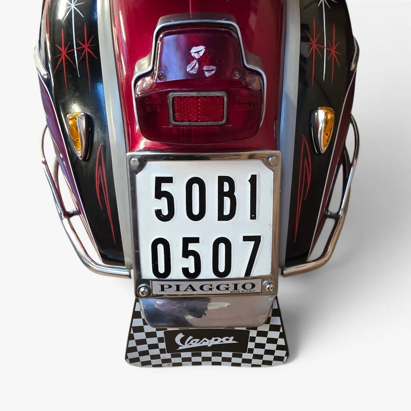1969 Piaggio Vespa 150 – Custom Hand-Painted Las Vegas Showpiece