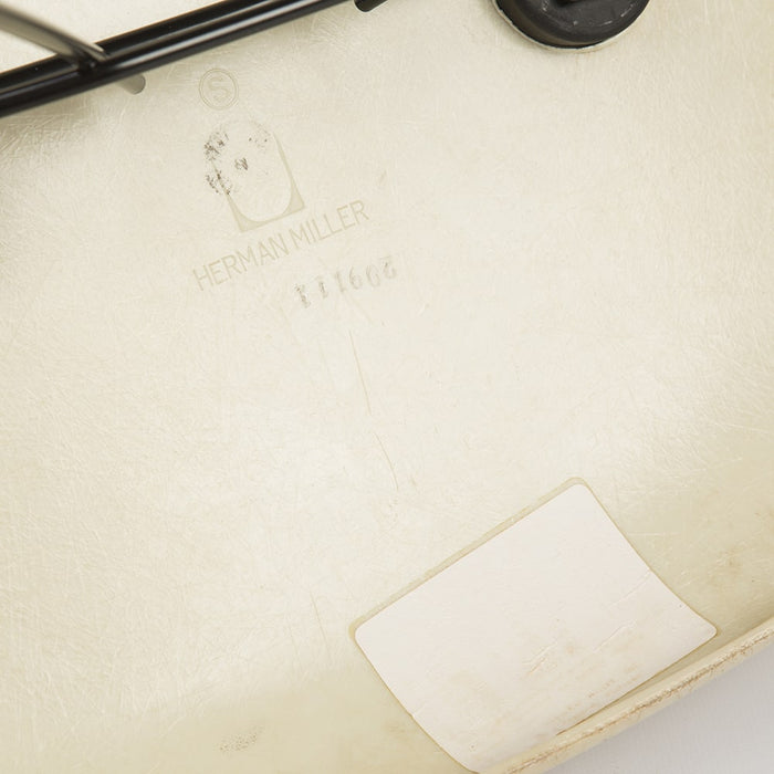 View of logo on Parchment Eames RAR