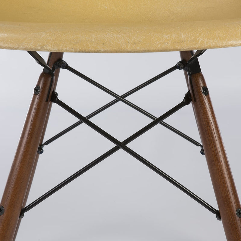Partial view of base on ochre Eames DSW