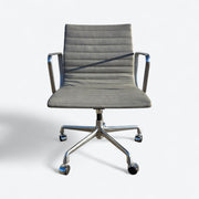 Front view of light grey Eames EA335 Desk Chair