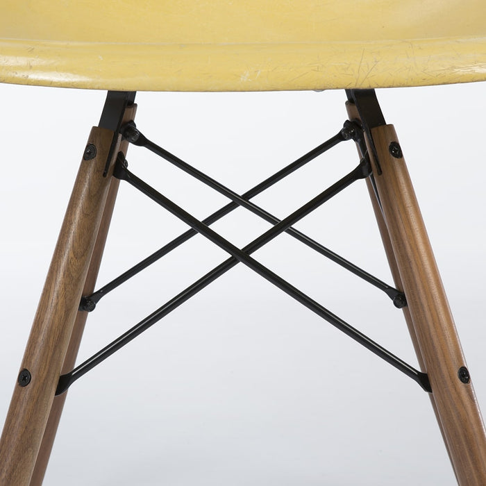 Partial view of base on ochre Eames DSW