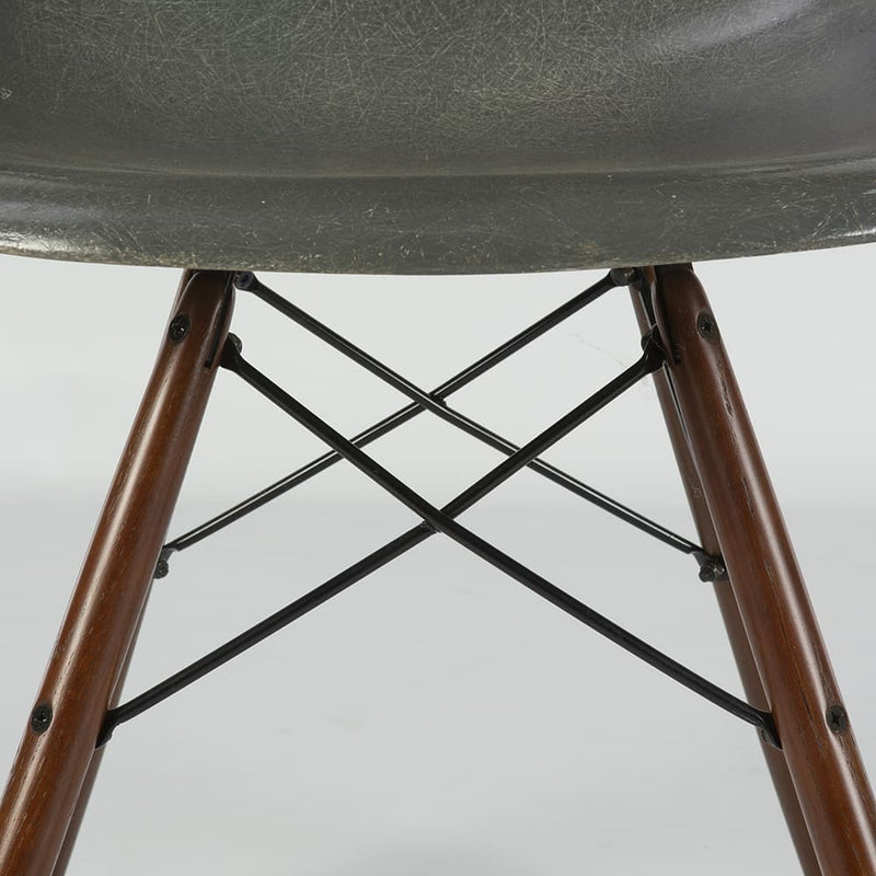 View of top of base on Elephant Grey Eames DSW